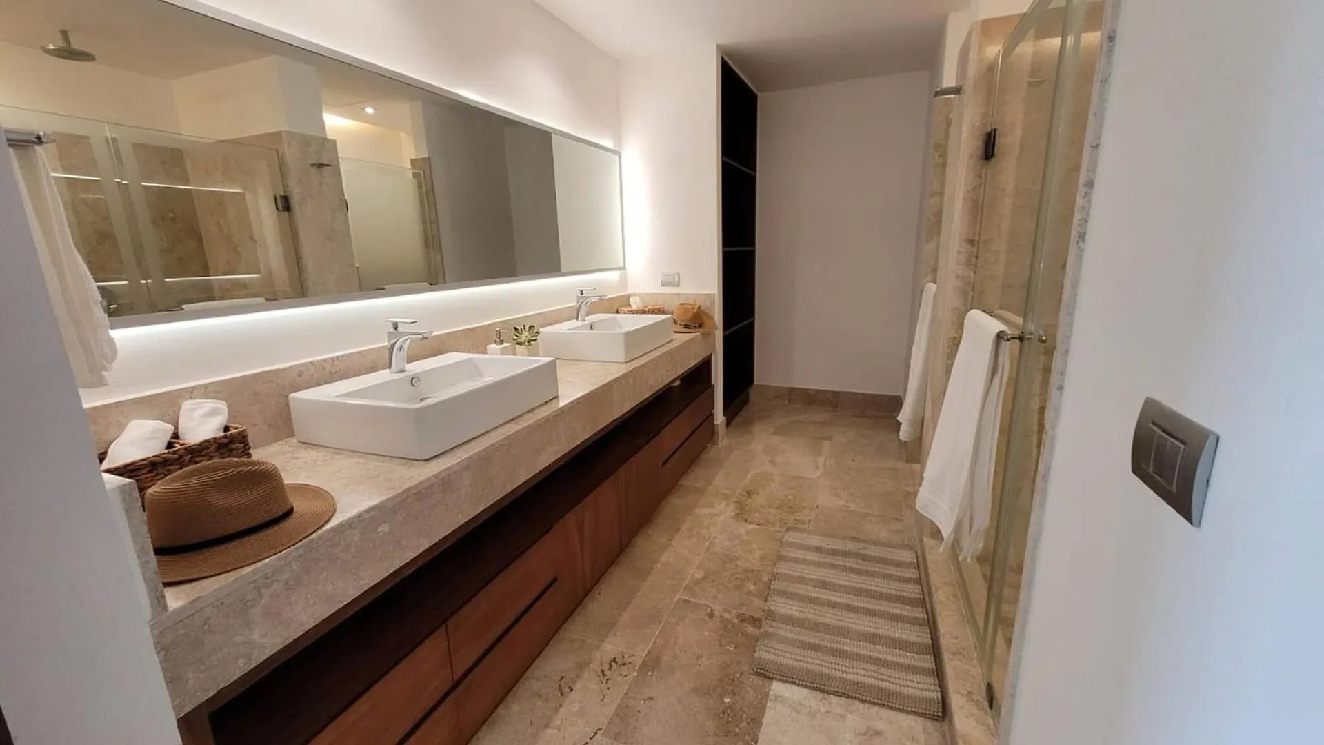 La Amada Luxury Beach Front Cancun Condo Apartment