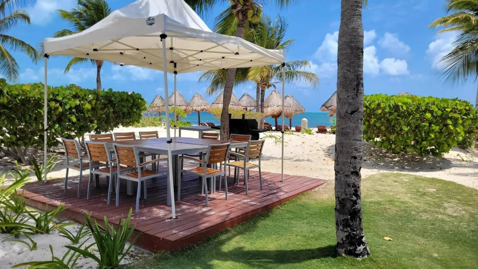 La Amada Luxury Beach Front Cancun Condo 0*,